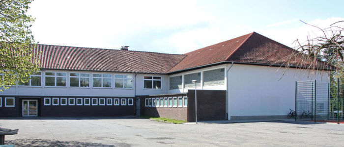 Alte Spoprthalle an der Grundschule Foto: N. Quint