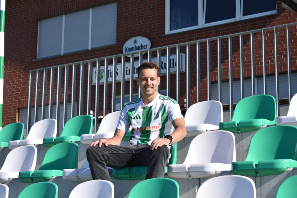Fortan wieder in Grün-Weiß: Nick Claushallmann wechselt zur Saison 26/27 zurück nach Rulle.